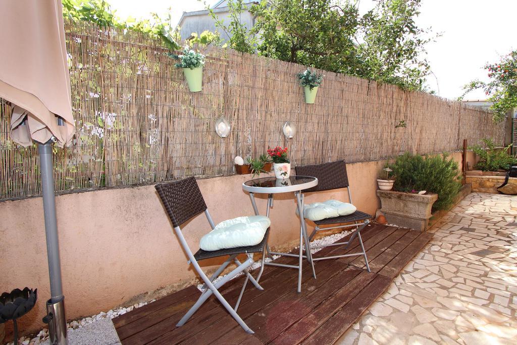 Apartments Villa Nikola Rovinj Exterior photo